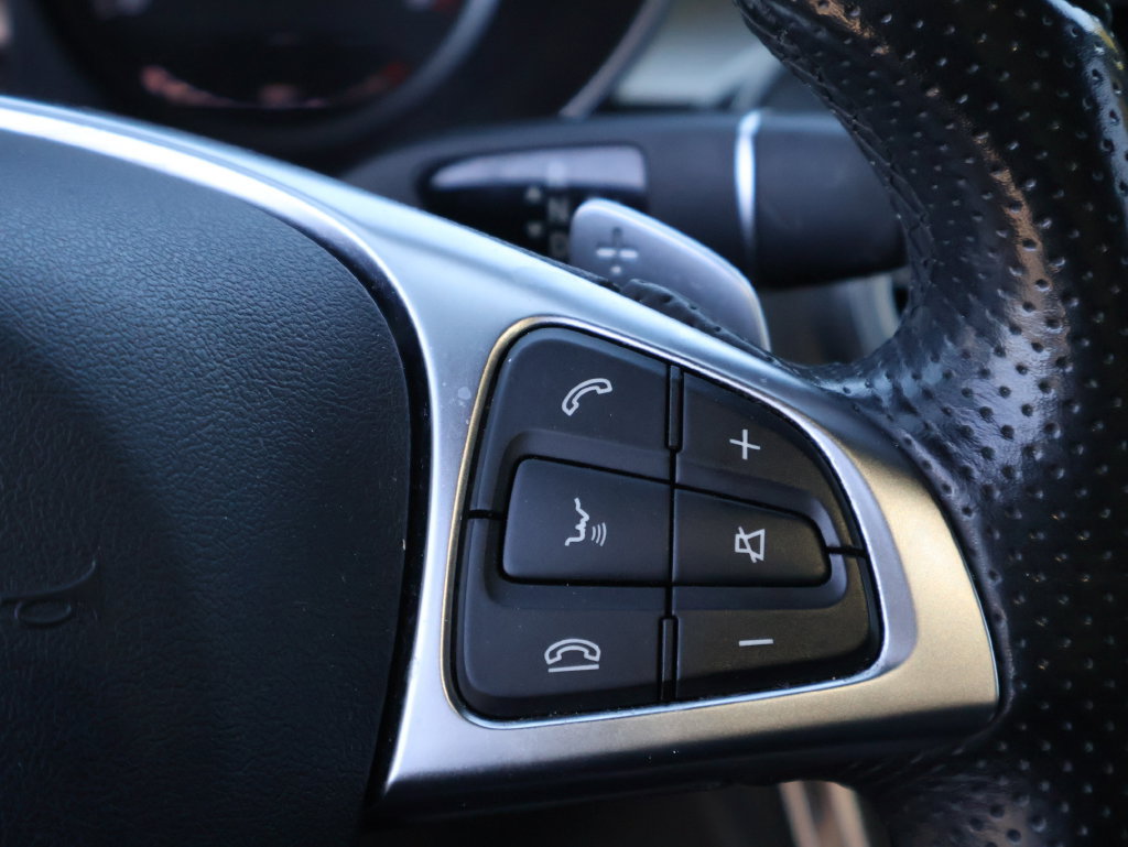 Used 2016 Mercedes-Benz C 300 Sedan image 28