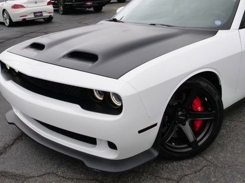 Used 2020 Dodge Challenger SRT Hellcat w/ Plus Package image 49