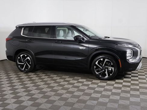 New 2025 Mitsubishi Outlander SEL image 19