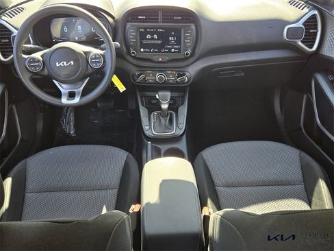 Certified 2023 Kia Soul LX image 13