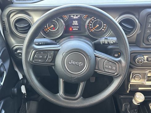 Used 2021 Jeep Wrangler Unlimited Willys image 23