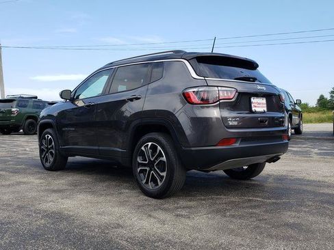 Used 2022 Jeep Compass Limited AWD/4WD image 5