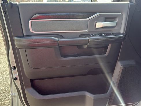 Used 2021 RAM 2500 Big Horn image 16