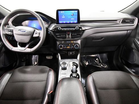 Used 2024 Ford Escape ST-Line Select AWD/4WD image 3