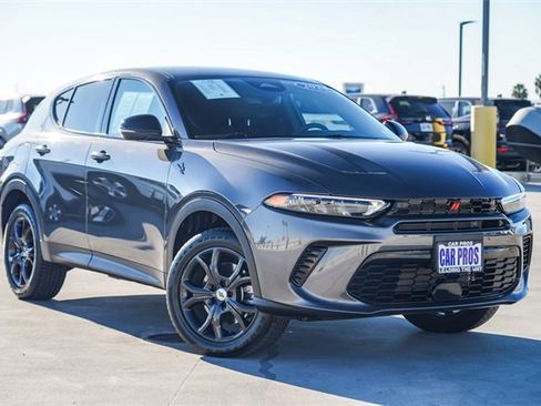 Used 2024 Dodge Hornet GT w/ GT Blacktop Package image 2