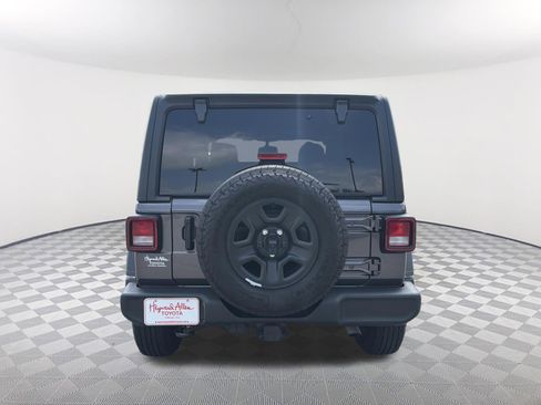 Used 2025 Jeep Wrangler Sport AWD/4WD image 15