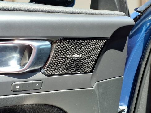 Used 2019 Volvo XC40 T5 R-Design AWD/4WD image 20