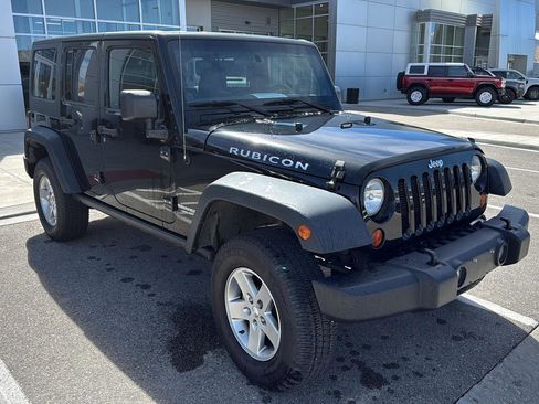 Used 2012 Jeep Wrangler Unlimited Rubicon w/ Connectivity Group image 2