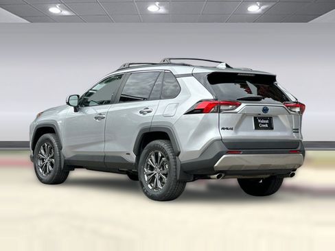 Used 2023 Toyota RAV4 Limited AWD/4WD image 3