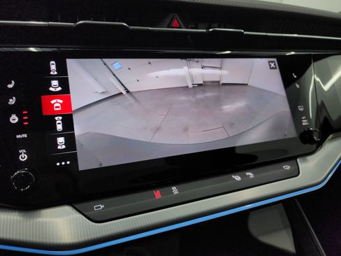 Used 2024 Jeep Wagoneer Launch Edition image 19