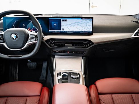 Used 2025 BMW 330i xDrive Sedan image 30