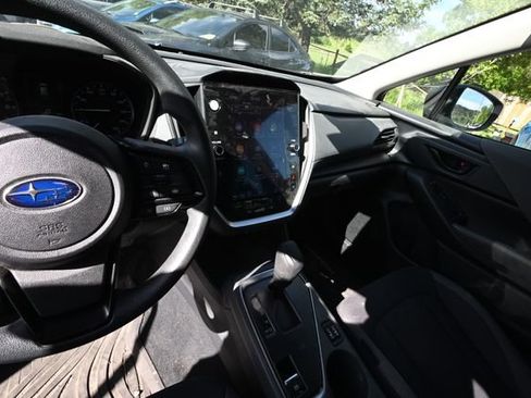 Used 2025 Subaru Crosstrek 2.5i Premium AWD/4WD image 8