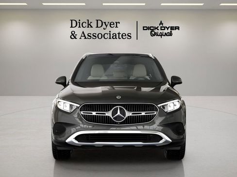 Used 2026 Mercedes-Benz GLC 300 image 33