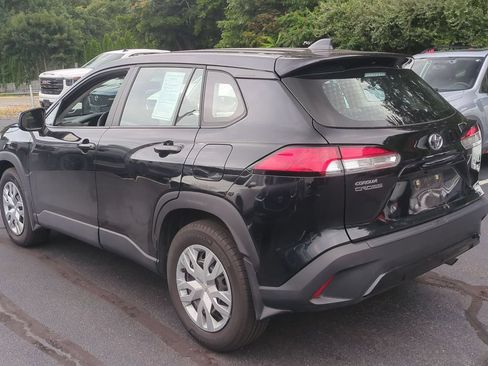 Used 2022 Toyota Corolla Cross L AWD/4WD image 4