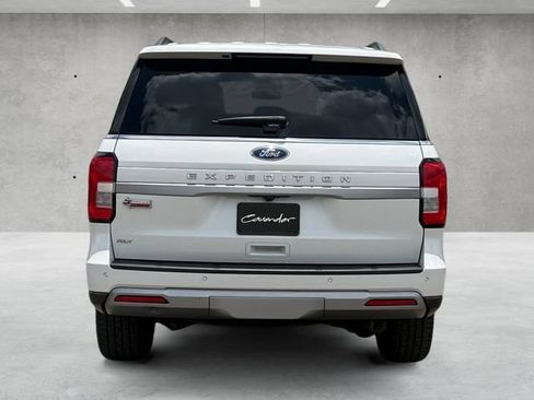 Certified 2024 Ford Expedition XLT RWD image 16