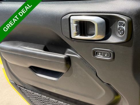 Used 2022 Jeep Wrangler Unlimited Sport AWD/4WD image 27
