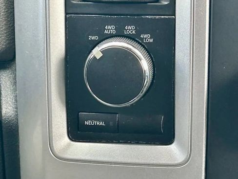 Used 2011 RAM 1500 Big Horn image 28