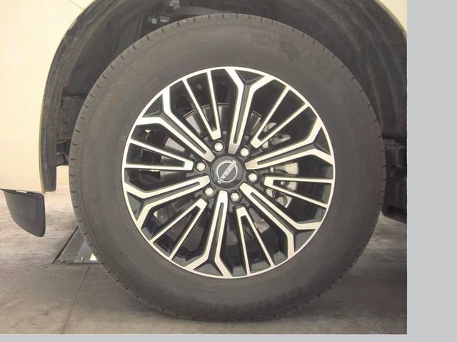 Certified 2025 Nissan Armada SL w/ Captain's Chari Seat Package AWD/4WD image 7