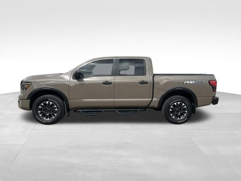 Used 2021 Nissan Titan PRO-4X AWD/4WD image 4