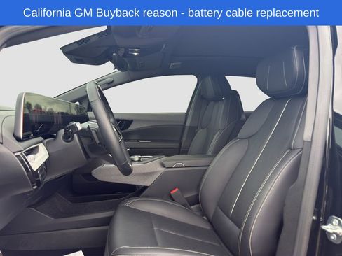 Used 2025 Cadillac Optiq Sport 2 AWD/4WD image 9