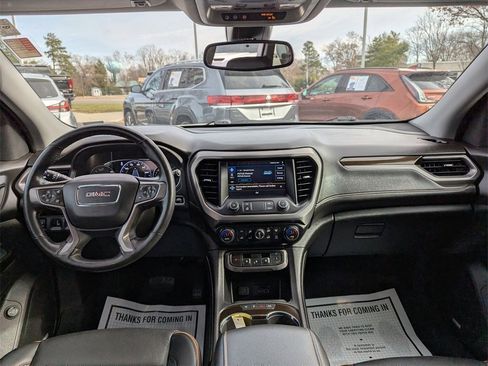 Used 2022 GMC Acadia AT4 w/ Technology Package image 10