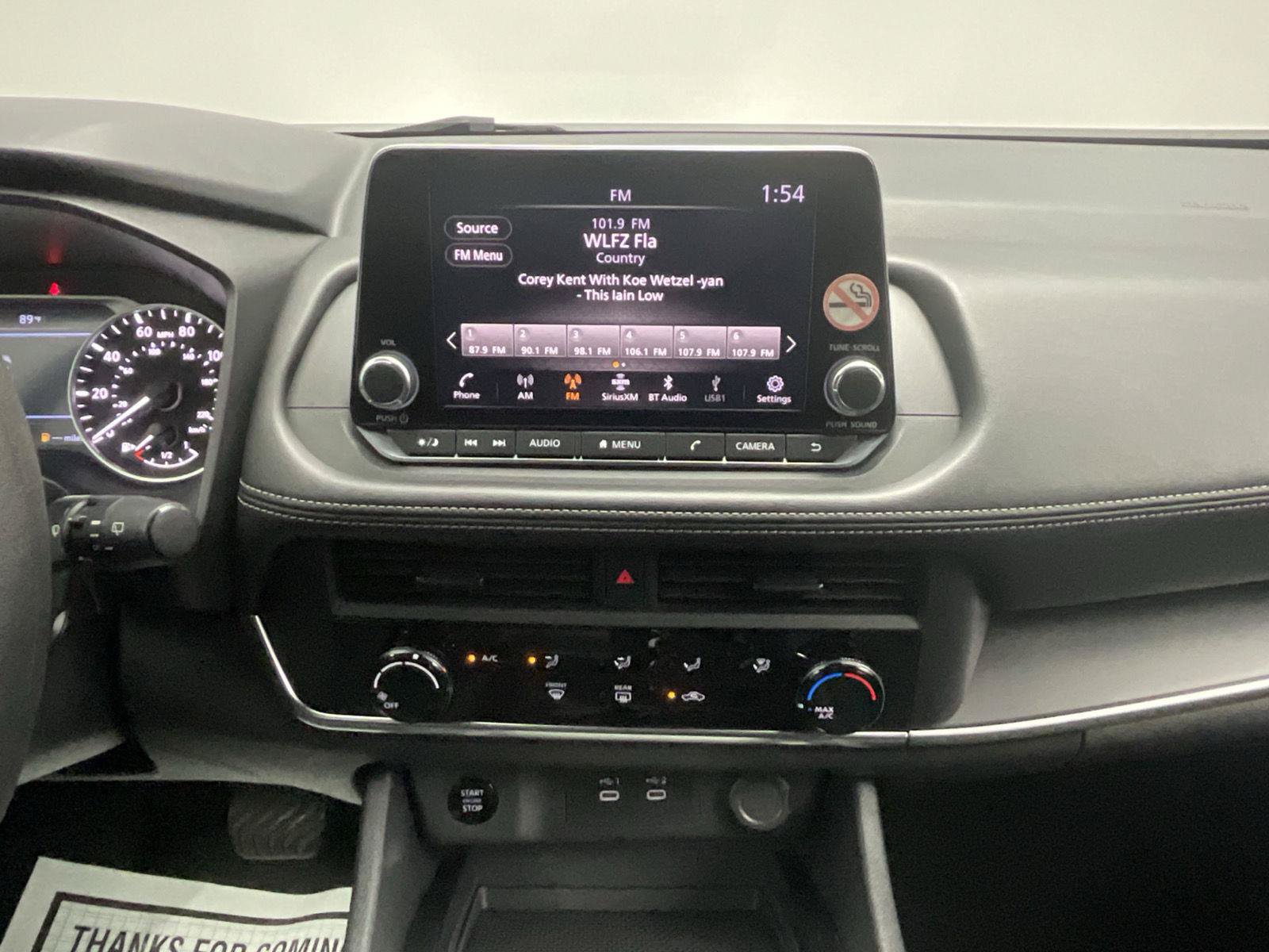 Used 2024 Nissan Rogue S FWD image 15