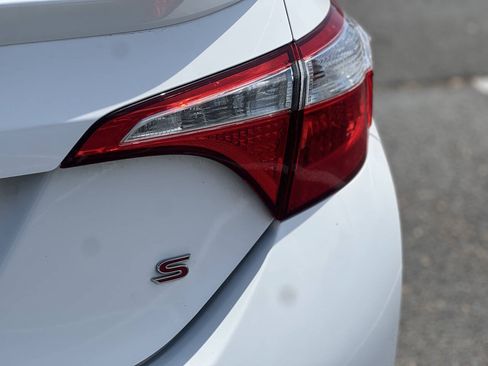 Used 2016 Toyota Corolla S FWD image 35