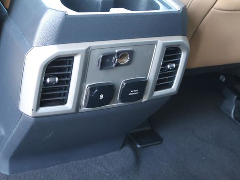 Used 2022 Ford F250 Lariat w/ Lariat Ultimate Package image 32