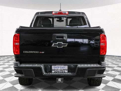 Used 2019 Chevrolet Colorado Z71 w/ Z71 Midnight Edition AWD/4WD image 19