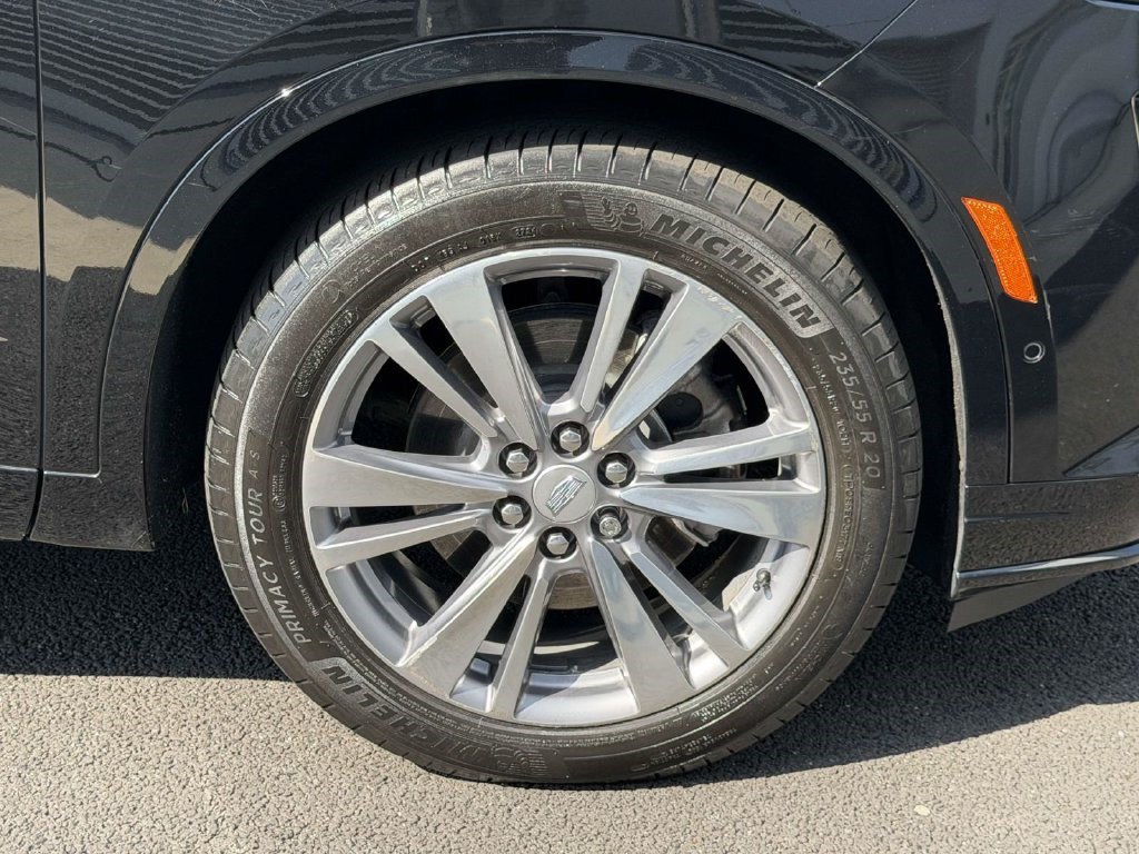 Certified 2025 Cadillac XT6 Premium Luxury w/ Technology Package AWD/4WD image 12