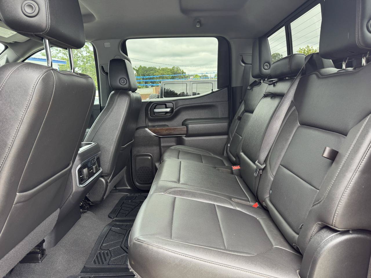 Used 2021 GMC Sierra 1500 SLT w/ SLT Convenience Package AWD/4WD image 15