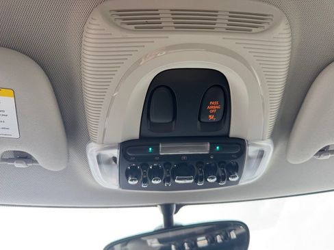 Used 2015 MINI Cooper 4-Door Hardtop FWD image 16