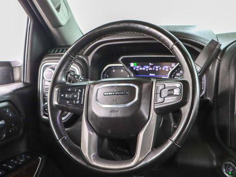 Used 2023 GMC Sierra 2500 Denali w/ Denali Black Diamond Edition image 12