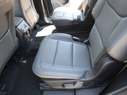 New 2026 Ford Explorer Active w/ Active Comfort Package AWD/4WD image 13