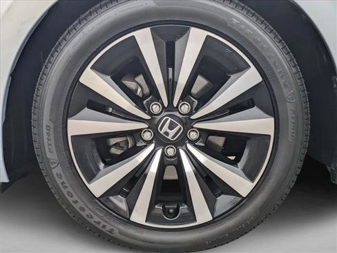 Used 2022 Honda Civic EX image 10