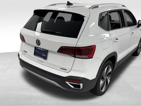 Used 2023 Volkswagen Taos SE AWD/4WD image 35