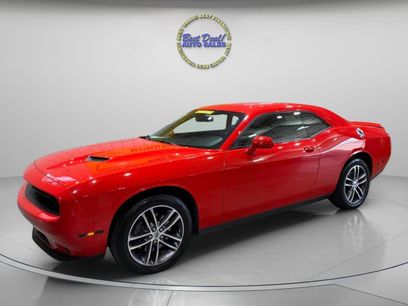 Used 2019 Dodge Challenger SXT w/ Cold Weather Group