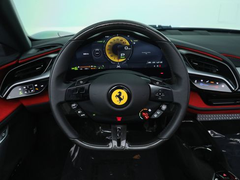 Certified 2025 Ferrari SF90 Spider AWD/4WD image 5