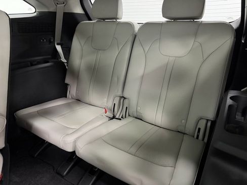 Used 2023 Kia Sorento SX image 24