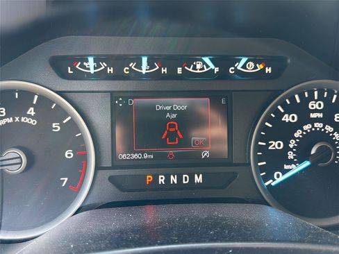 Used 2020 Ford F150 XLT w/ Equipment Group 302A Luxury RWD image 2