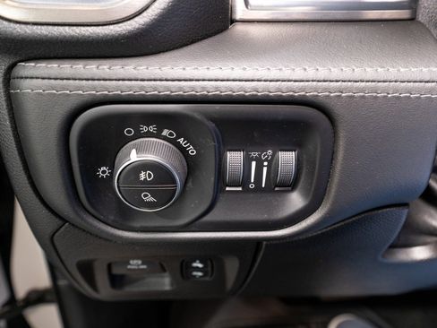 Used 2020 RAM 1500 Limited image 34