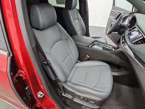 Used 2024 Buick Enclave Essence FWD image 40