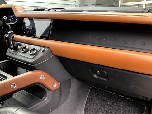Used 2021 Land Rover Defender 110 X image 16