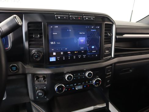 Used 2024 Ford F250 Platinum AWD/4WD image 5