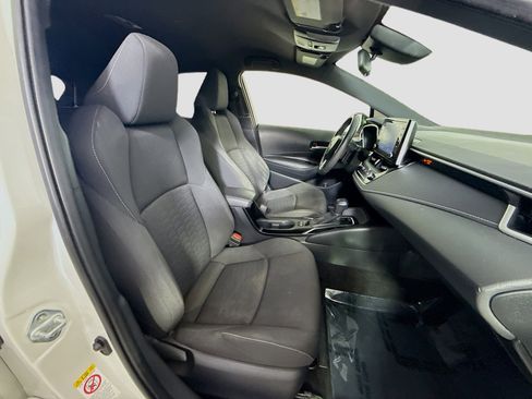 Used 2020 Toyota Corolla SE w/ Carpet Mat Package image 29