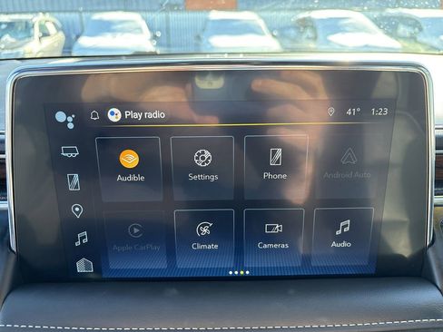 Used 2022 Chevrolet Tahoe Premier image 18