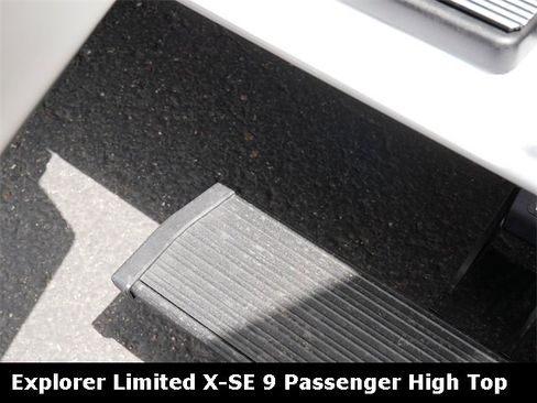 New 2025 GMC Savana 2500 Extended w/ Driver Convenience Package image 11