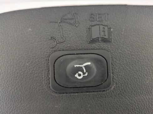 Used 2015 Ford Escape SE w/ Equipment Group 201A FWD image 14