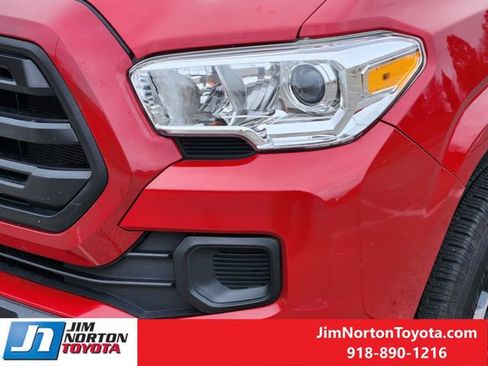 Used 2019 Toyota Tacoma SR image 11