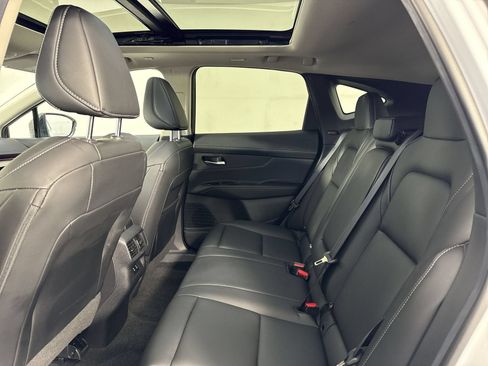 Certified 2025 Nissan Murano SL w/ Cargo Package AWD/4WD image 25